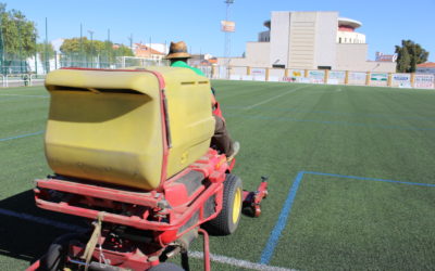 MANTENIMIENTO CÉSPED CAMPO DE FÚTBOL