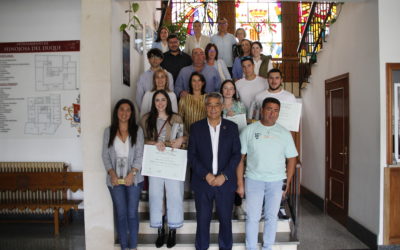 El Ayuntamiento de Hinojosa del Duque ha acogido el acto de entrega de los premios al Mejor Trabajo Fin de Grado Máster