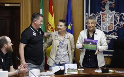 Hinojosa del Duque presenta la I Semana Internacional del Fútbol Femenino